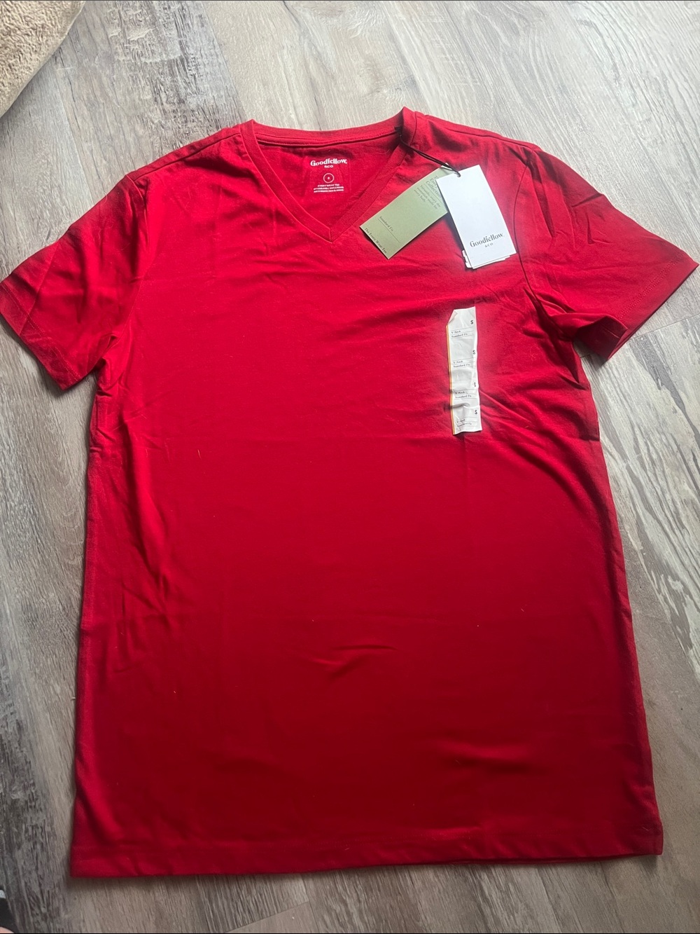 Goodfellow & Co Red V-Neck Short Sleeve Tee